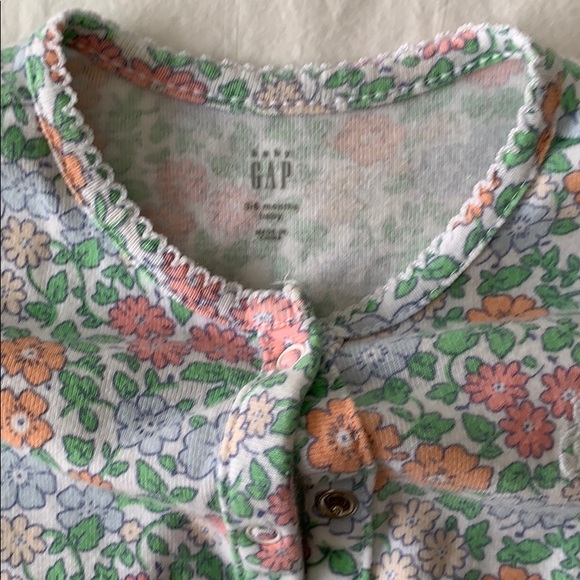 Baby gap snap up pjs - Picture 3 of 3